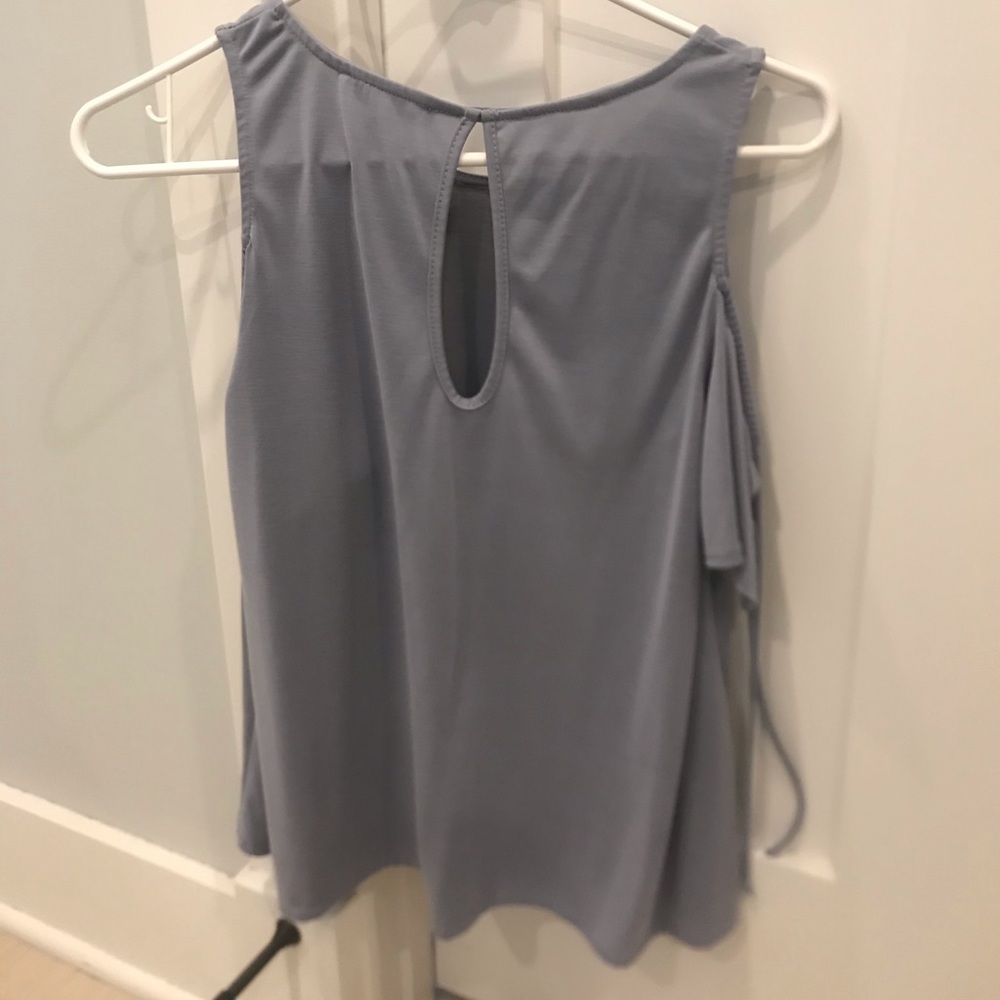 Francesca’s - Cold shoulder Top - Picture 2 of 3